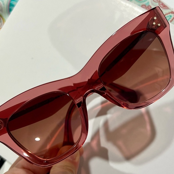 Celine sunglasses. - Picture 2 of 6